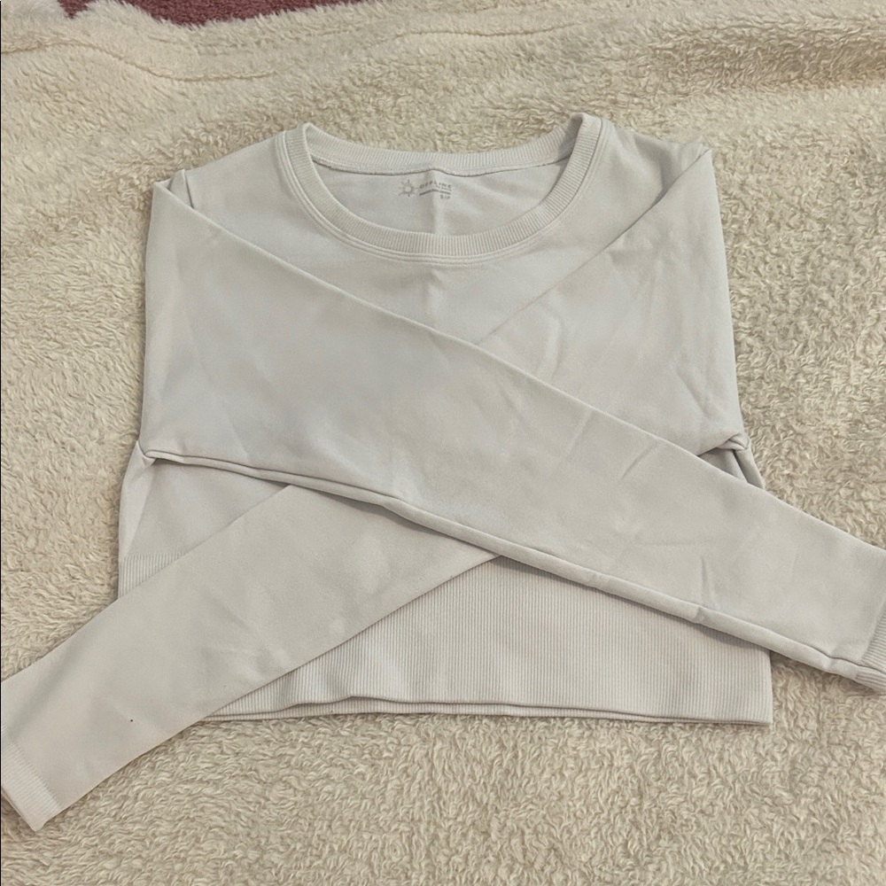 White Offline by Aerie Cropped Long Sleeve Shirt